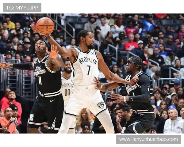 今日NBA焦点对决篮网挑战湖人谁能在激烈较量中笑到最后