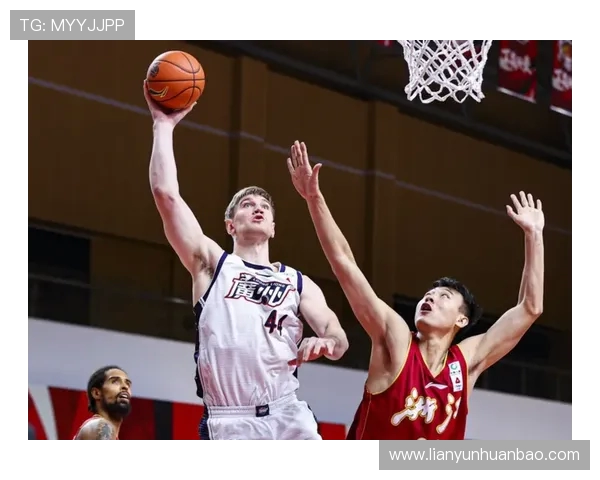 盐湖城与萨斯队精彩对决直播全程回顾与分析