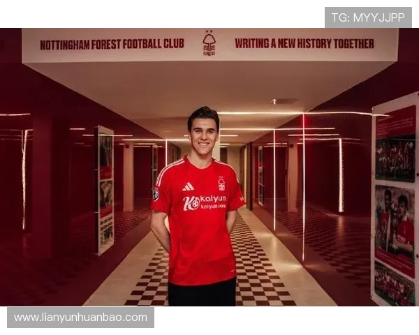 诺丁汉与雷丁比赛因天气原因延迟进行球迷期待新赛程安排