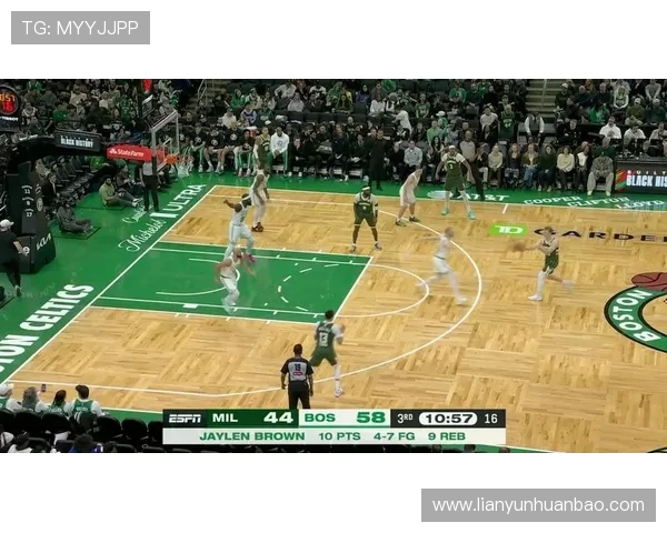 雄鹿与卡尔特人激战正酣NBA季后赛精彩对决引发球迷热议